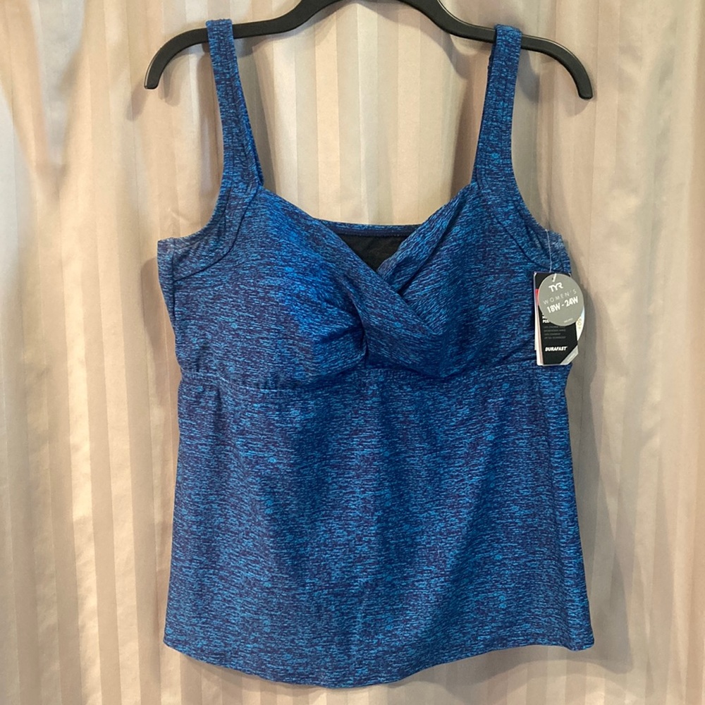 NWT Women’s Tyr Swim Top